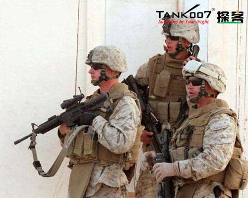 無處不在的中國制造——?jiǎng)e懷疑，美軍戰(zhàn)術(shù)手電也是中國制造的??！