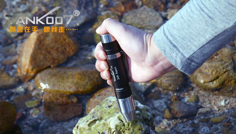 新手收藏家必用珠寶玉石鑒定工具——TANK007照玉手電筒！